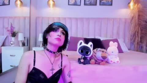 Tracy  online show from March 26, 8:47 pm