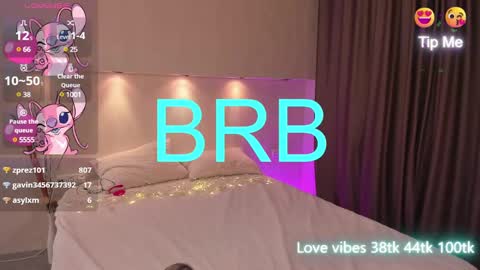 Snapshot of tracy_tay1or chatting on January 10, 1:53 am Tracy GMT2 Mon 3 AM - 4 PM Tue 3 AM - 4 PM Wed 3 AM - 4 PM Thur 3 AM - 4 PM Fri 3 AM - 4 PM online show from January 10, 1:53 am