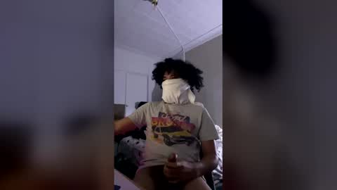 Snapshot of trainryde chatting on March 4, 8:09 am trainryde online show from March 4, 8:09 am