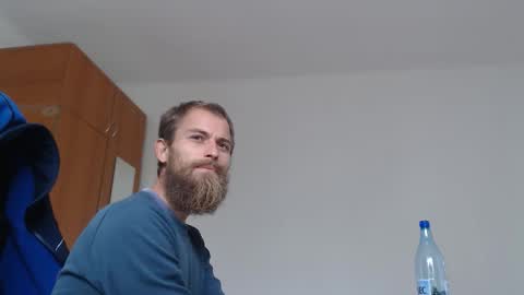 Snapshot of tralalabala chatting on September 26, 8:40 am Tralalabala online show from September 26, 8:40 am