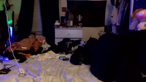 transcurious101 online show from September 30, 3:22 am