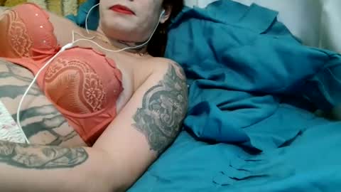 transexdotada online show from March 18, 6:44 pm