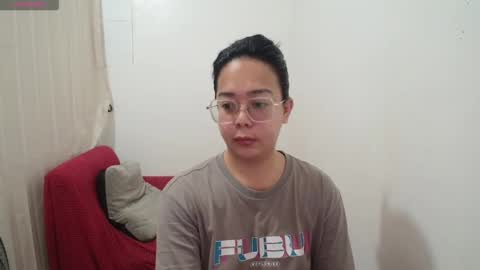 Snapshot of transmanilasue chatting on November 16, 3:12 am Sue online show from November 16, 3:12 am