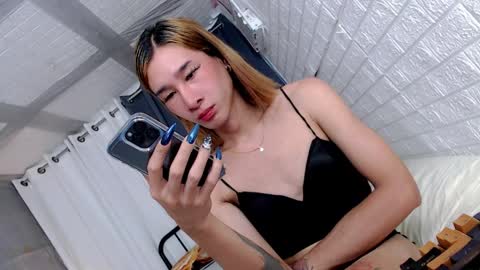 Chloe online show from April 10, 2:06 am