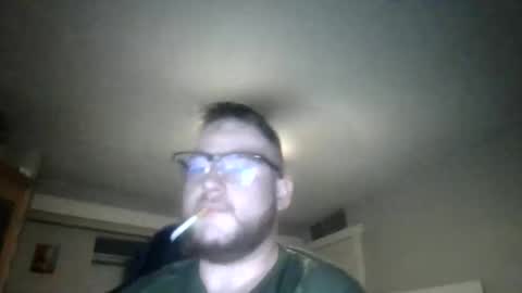 Snapshot of trapstyle09 chatting on January 6, 8:51 am trapstyle09 online show from January 6, 8:51 am