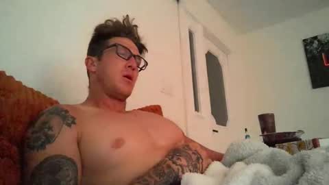 trash_man1989 online show from November 23, 3:06 am