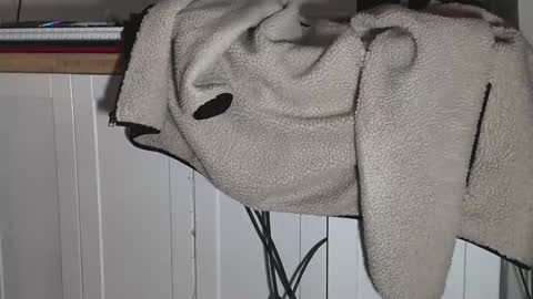 Snapshot of trav1133 chatting on January 15, 5:19 am trav1133 online show from January 15, 5:19 am