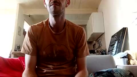 traveler_of_pleasure online show from November 4, 8:35 am
