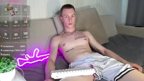 Travis online show from July 14, 10:21 am