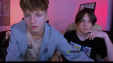 Travis online show from October 5, 6:39 pm