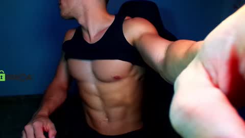 TRAVIS. online show from December 7, 12:30 am