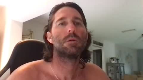 TravisKenn online show from June 9, 7:03 pm