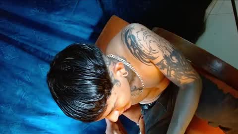 TRAV - INDEPENDENT MODEL online show from December 21, 2:37 pm