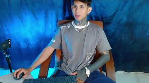 TRAV - INDEPENDENT MODEL online show from December 26, 2:37 pm