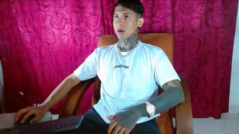 TRAV - INDEPENDENT MODEL online show from January 2, 5:39 pm