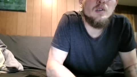 Snapshot of trazzle13 chatting on March 17, 4:50 am trazzle13 online show from March 17, 4:50 am