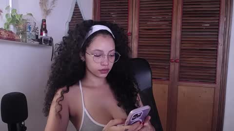 Emily online show from September 8, 4:06 pm