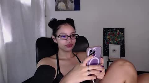 Emily online show from February 26, 5:56 pm