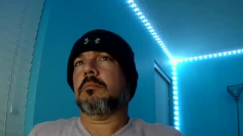 Snapshot of trebor_sins chatting on January 11, 1:06 am trebor_sins online show from January 11, 1:06 am