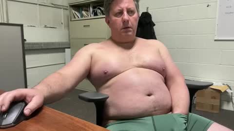 Snapshot of treborinthesky chatting on December 18, 11:51 pm treborinthesky online show from December 18, 11:51 pm