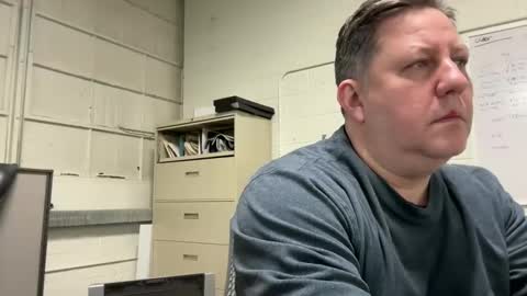 Snapshot of treborinthesky chatting on January 30, 1:31 pm treborinthesky online show from January 30, 1:31 pm