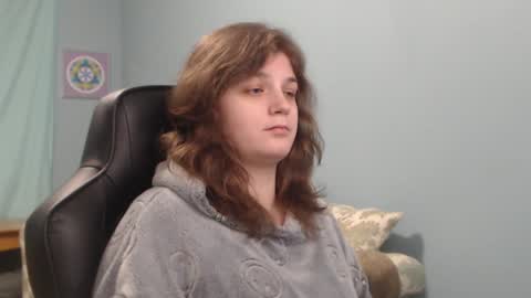 Snapshot of treejeanne chatting on December 9, 4:58 pm TreeJeanne online show from December 9, 4:58 pm