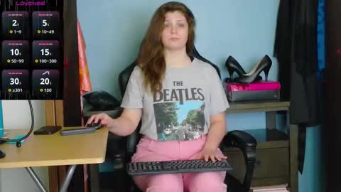 Snapshot of treejeanne chatting on October 23, 5:44 pm TreeJeanne online show from October 23, 5:44 pm