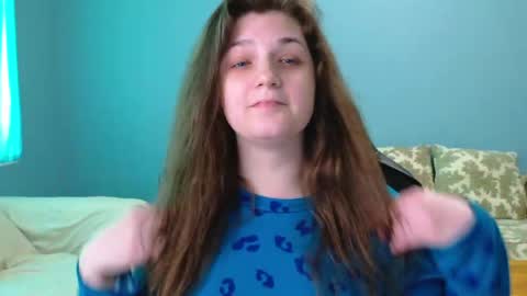 TreeJeanne online show from April 16, 10:34 pm