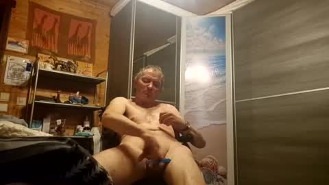 trekkertje12345 online show from March 5, 5:42 pm