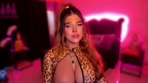 Jade online show from February 8, 6:01 am