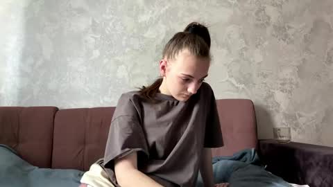 Tina online show from April 25, 6:16 am