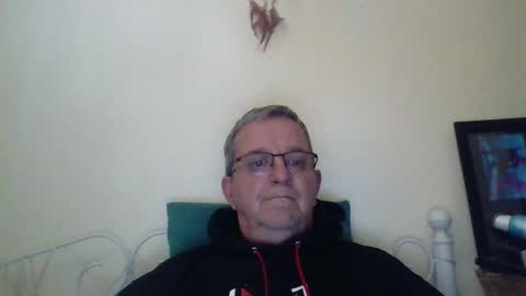 Snapshot of trev8331 chatting on September 13, 11:54 am Fe-fi-fo-fum online show from September 13, 11:54 am