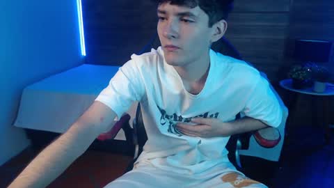 trevor_mob online show from April 1, 10:40 pm