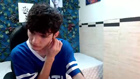 Snapshot of trevor_mob chatting on July 10, 1:03 pm trevor_mob online show from July 10, 1:03 pm