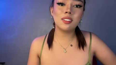 trexie_fucks15 online show from May 22, 6:35 pm