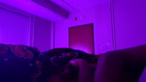 trey129558 online show from April 29, 6:50 am