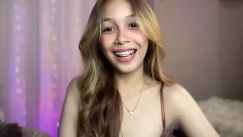 Snapshot of triana_ortega chatting on December 21, 4:36 pm Triana online show from December 21, 4:36 pm