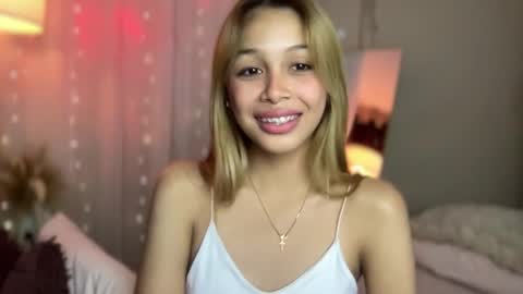 Snapshot of triana_ortega chatting on March 9, 4:11 pm Triana online show from March 9, 4:11 pm