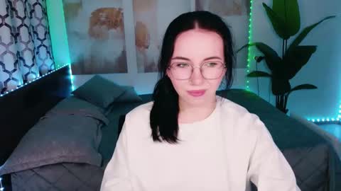 Snapshot of triciadaisy chatting on May 10, 2:55 pm TriciaDaisy online show from May 10, 2:55 pm