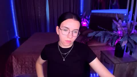 Snapshot of triciadaisy chatting on May 23, 6:07 am TriciaDaisy online show from May 23, 6:07 am