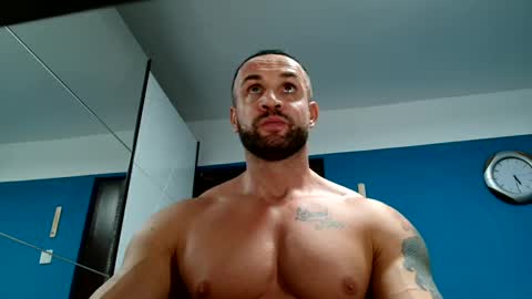 Snapshot of tridentmuscles chatting on January 4, 3:28 pm tridentmuscles online show from January 4, 3:28 pm