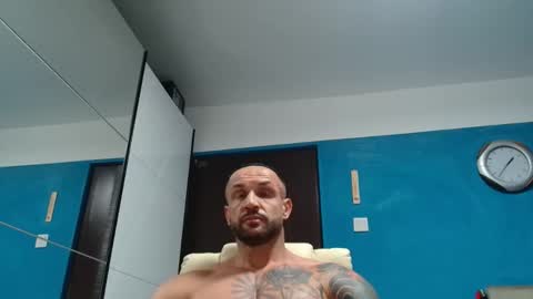 Snapshot of tridentmuscles chatting on October 8, 10:40 pm tridentmuscles online show from October 8, 10:40 pm