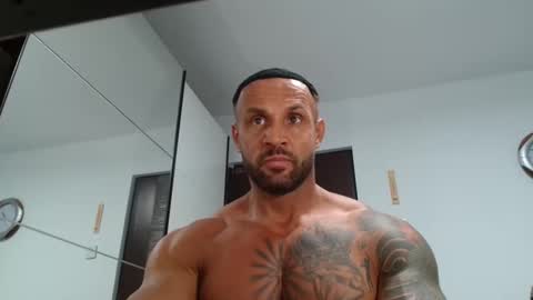 tridentmuscles online show from November 25, 11:16 pm