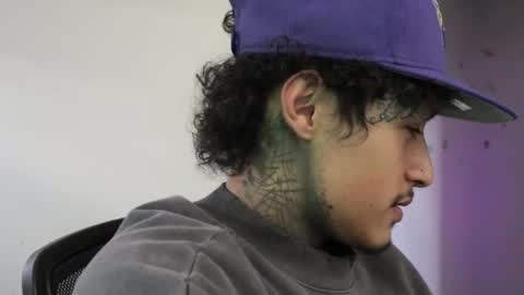 - trieone online show from December 17, 6:03 pm