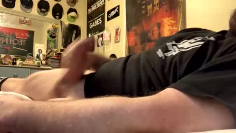 triller402 online show from April 9, 6:13 pm