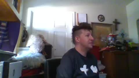 Snapshot of trillnonymau5 chatting on January 25, 3:52 pm trillnonymau5 online show from January 25, 3:52 pm