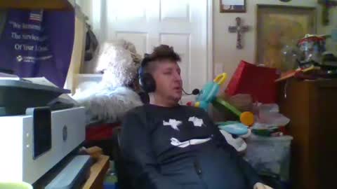 Snapshot of trillnonymau5 chatting on January 25, 6:57 pm trillnonymau5 online show from January 25, 6:57 pm