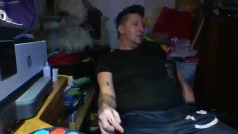 Snapshot of trillnonymau5 chatting on January 27, 3:37 am trillnonymau5 online show from January 27, 3:37 am