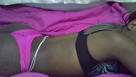 Snapshot of trina_vee chatting on September 9, 11:59 pm trina_vee online show from September 9, 11:59 pm