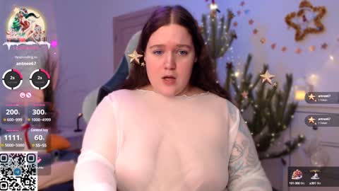 Snapshot of trinititi chatting on December 25, 3:28 pm Tina online show from December 25, 3:28 pm